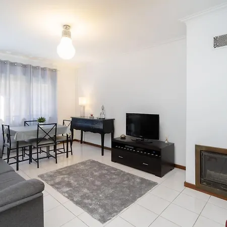Guestready - Modern 2br Flat In Nova De Gaia アパート ポルト